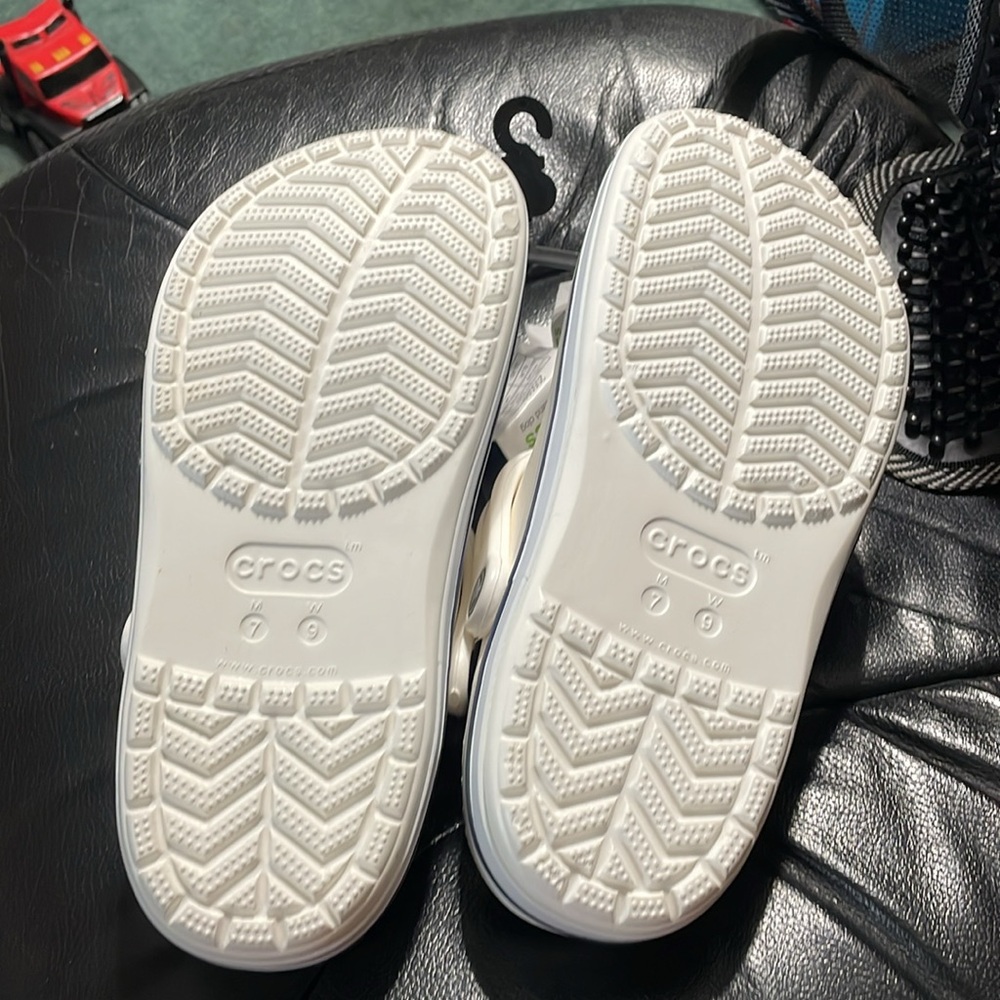 Crocs - Picture 6 of 6